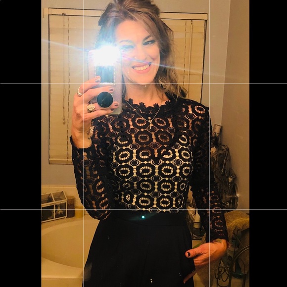 💲PRICE⬇️Little Mistress Navy Lace Cutout Jumpsuit - Picture 2 of 13